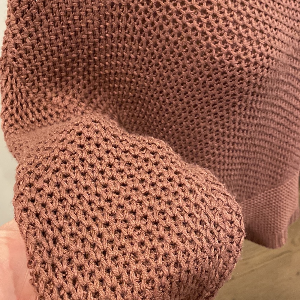 Express sweater - Picture 3 of 3